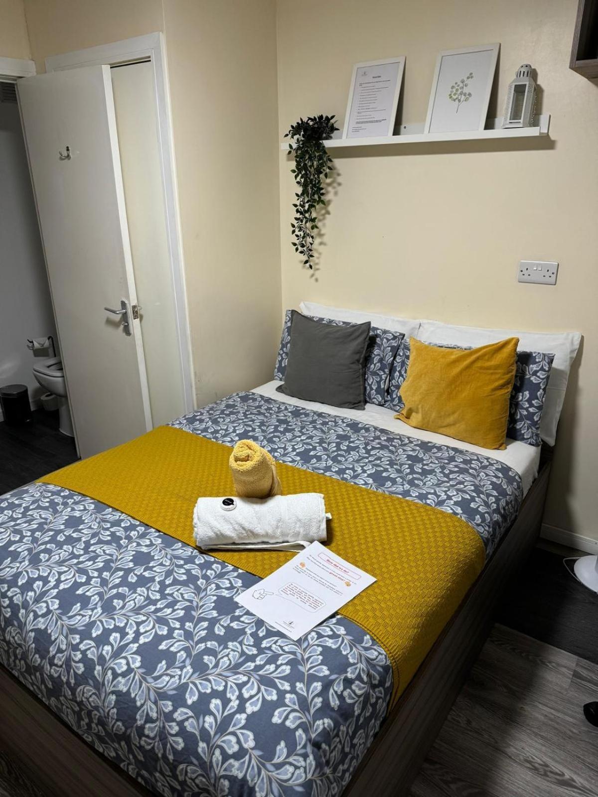 Premier City Centre Room- Ensuite Nottingham Buitenkant foto
